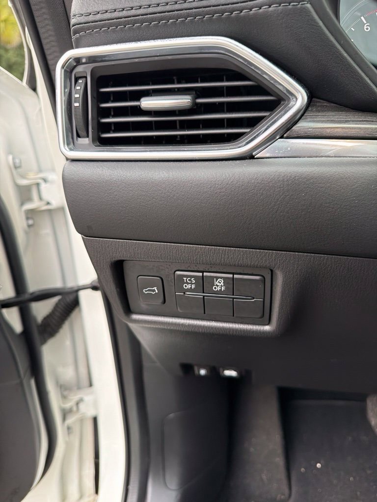 Used 2020 Snowflake White Pearl Mazda Grand Touring image 17