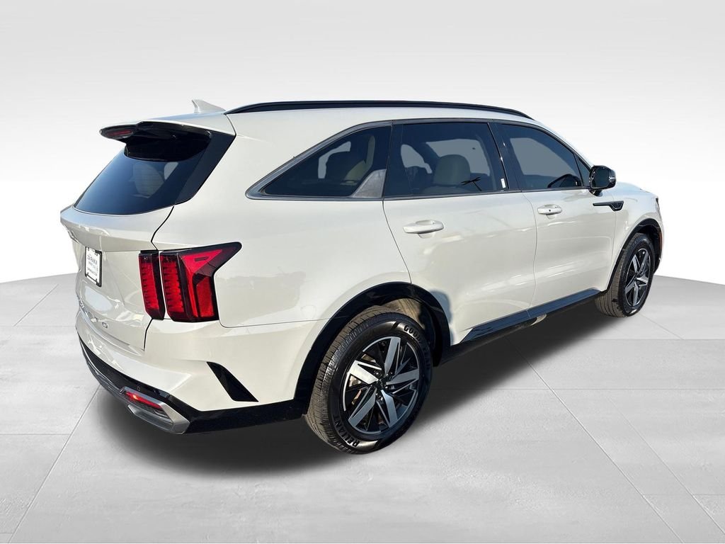Used 2022 Gray Kia EX image 6