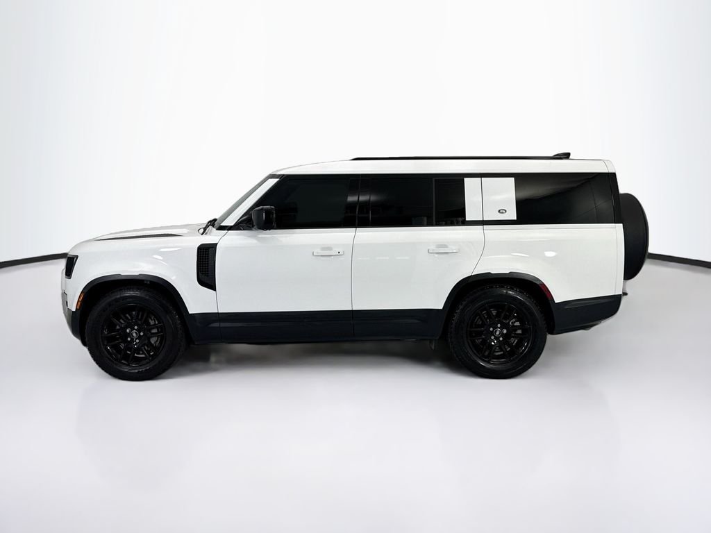Used 2024 Fuji White Land Rover S image 8