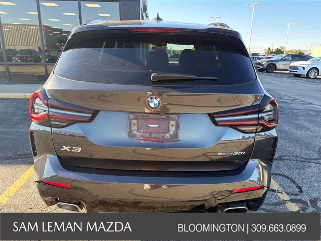 Used 2022 Gray BMW xDrive30i image 10