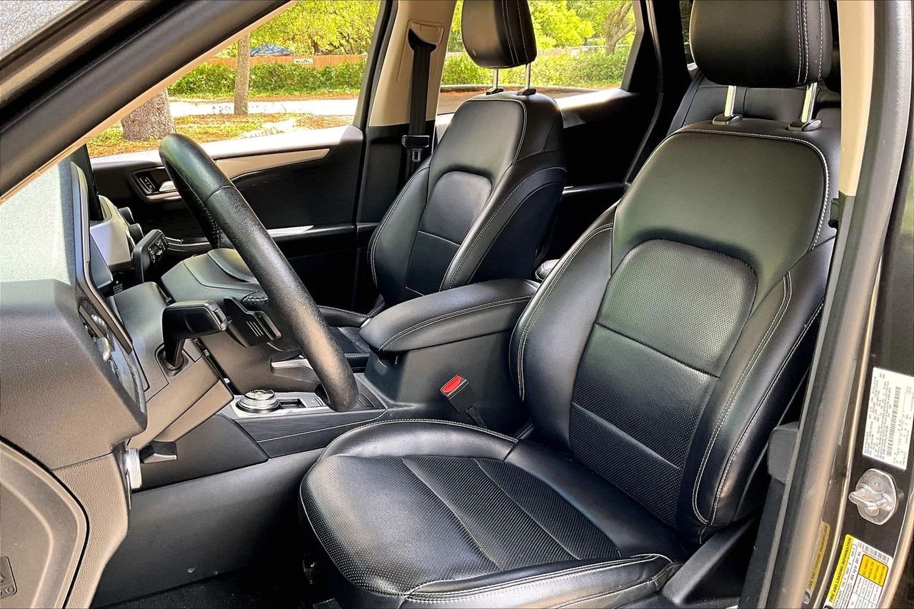 Used 2020 Gray Ford SEL image 18