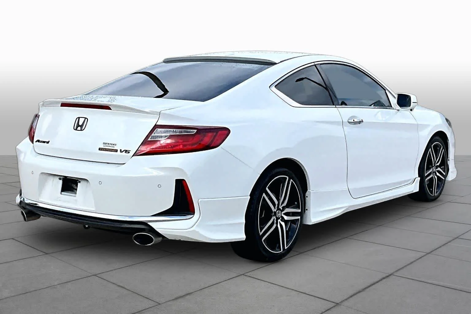 Certified Used 2016 White Orchid Pearl Honda Touring image 13