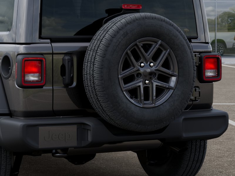 New 2026 Granite Crystal Metallic Clear-Coat Exterior Paint Jeep Sport S image 40