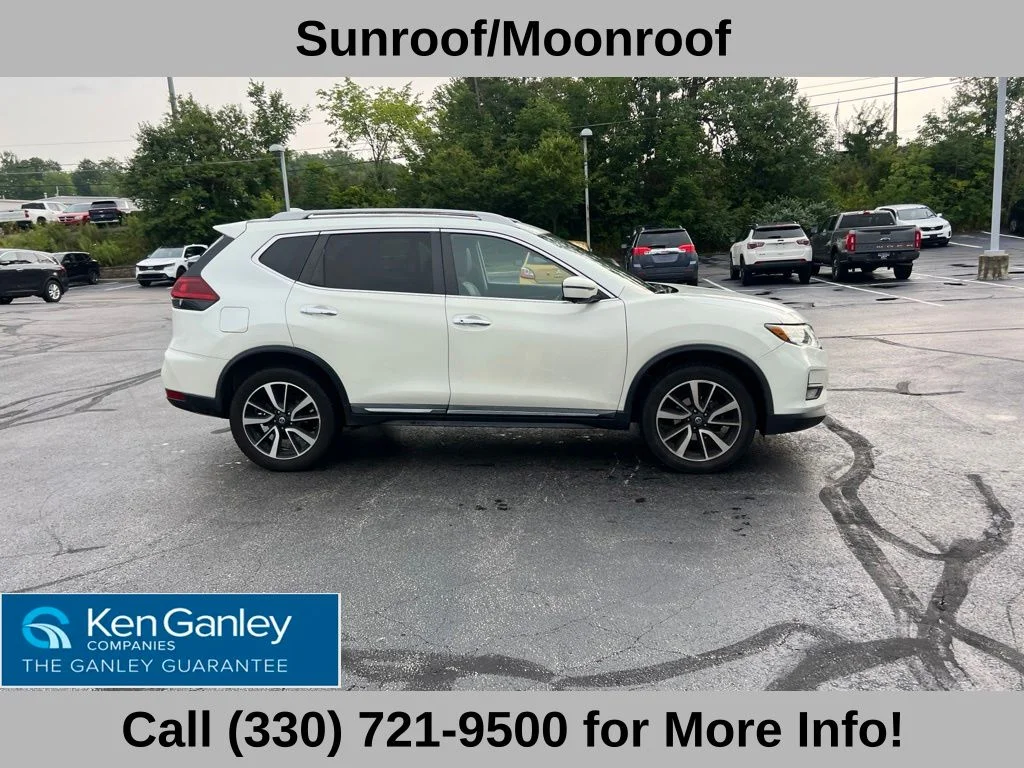 Used 2020 White Nissan SL image 4