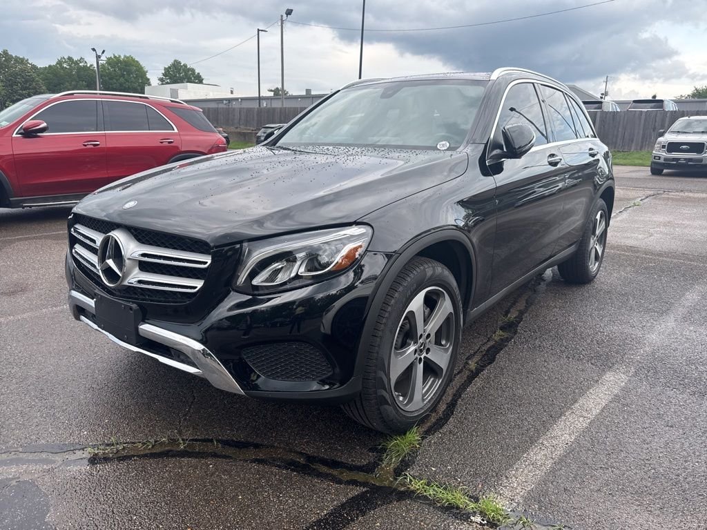 2017 Mercedes-Benz GLC GLC300's photo