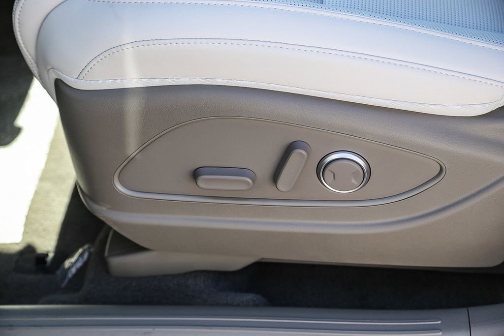 New 2026 Silver Hyundai SEL image 20