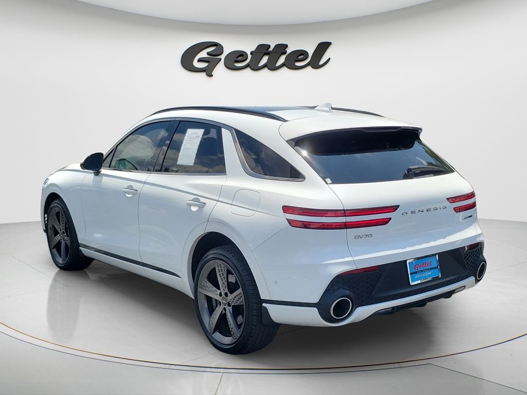 Used 2025 White Genesis 3.5T Sport image 7