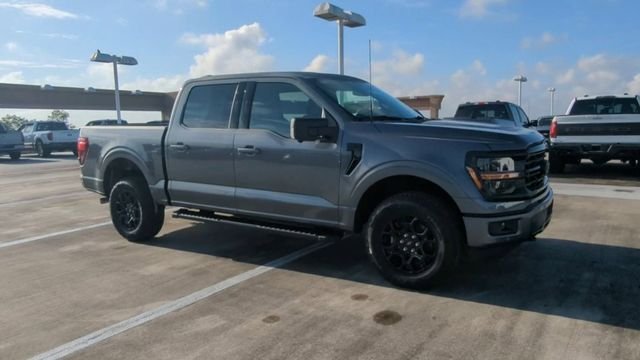 New 2026 Carbonized Gray Metallic Ford XLT image 102