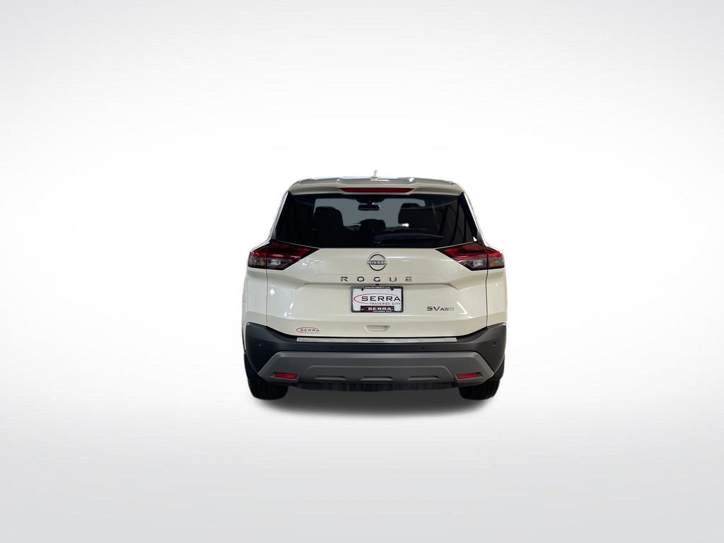 Used 2023 White Nissan SV image 4