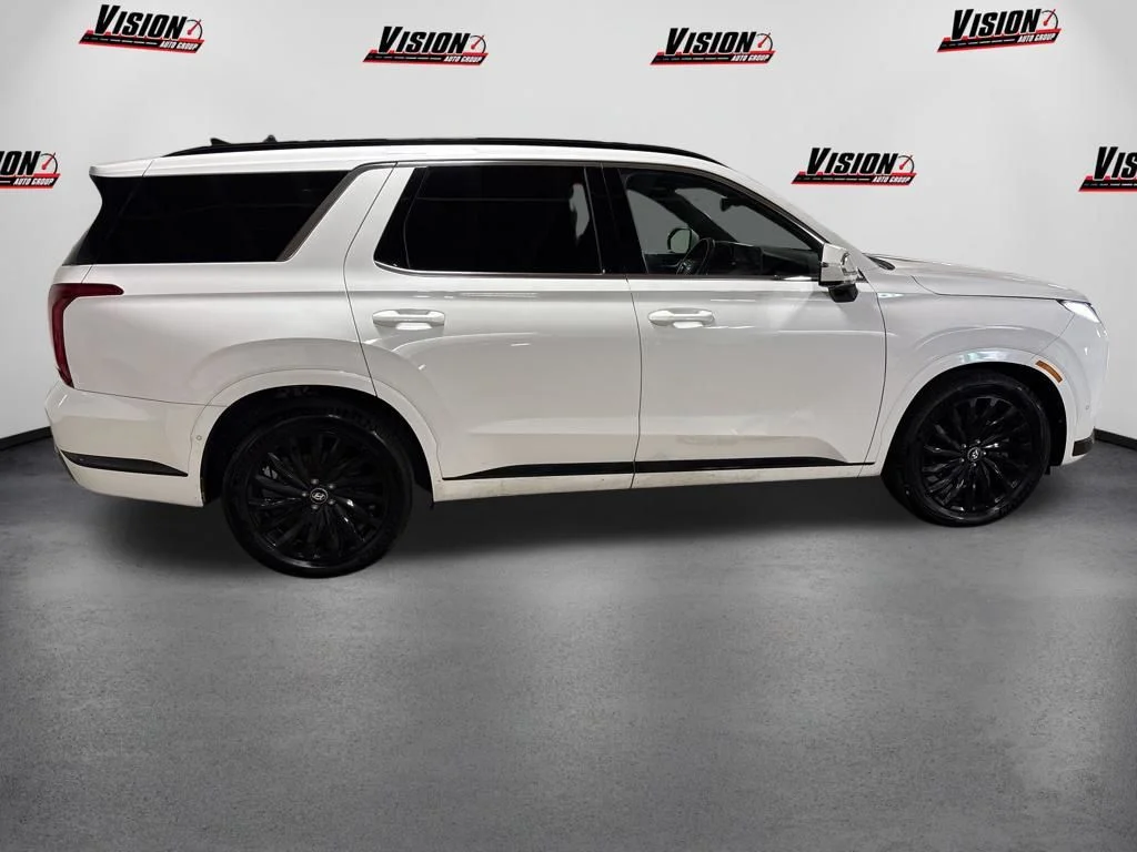 Used 2025 White Hyundai Calligraphy Night Edition image 4