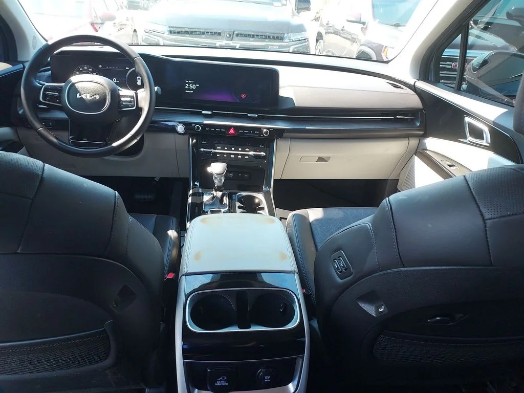 Used 2024 Blue Kia SX image 10