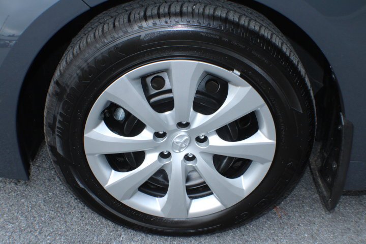 Used 2026 Underground Toyota LE image 5