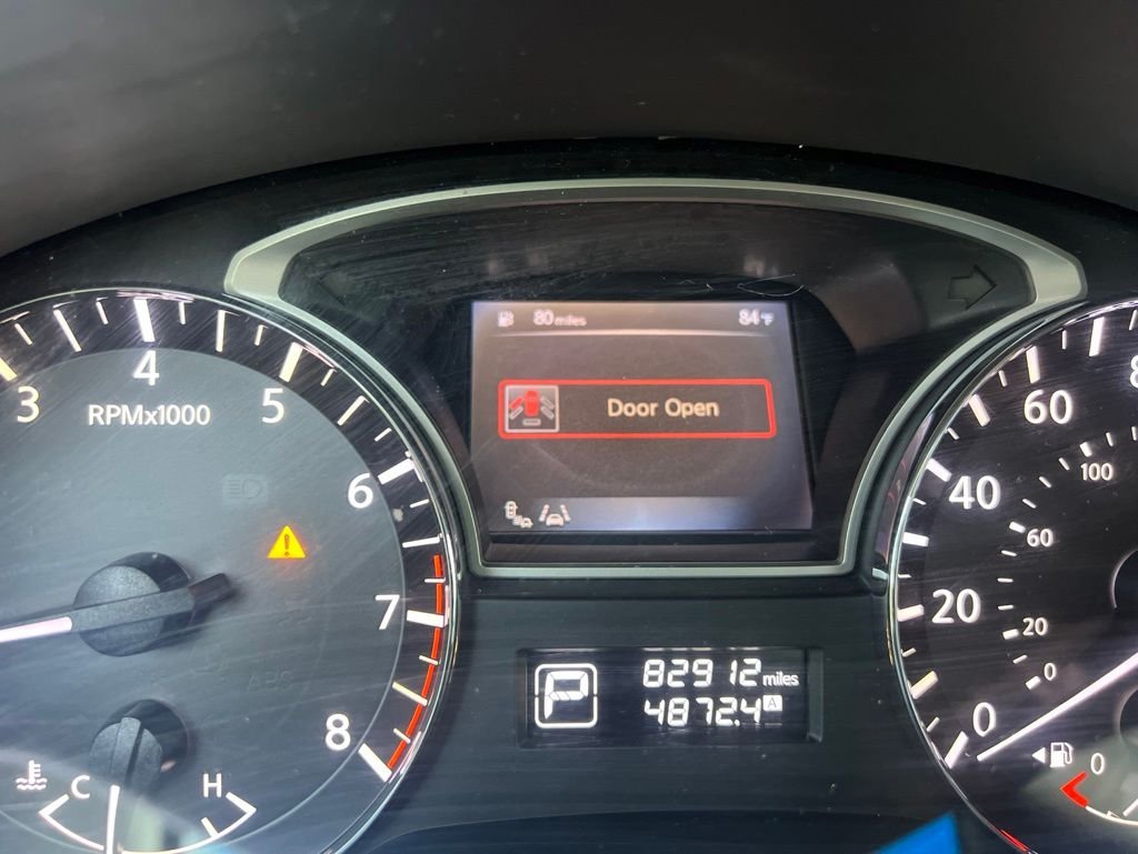 Used 2014 Gray Nissan 2.5 SL image 13