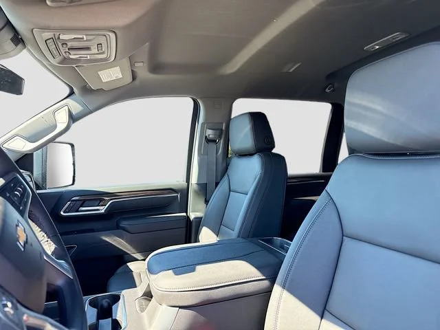 2026 Chevrolet Silverado 3500 HD LT - Photo 17
