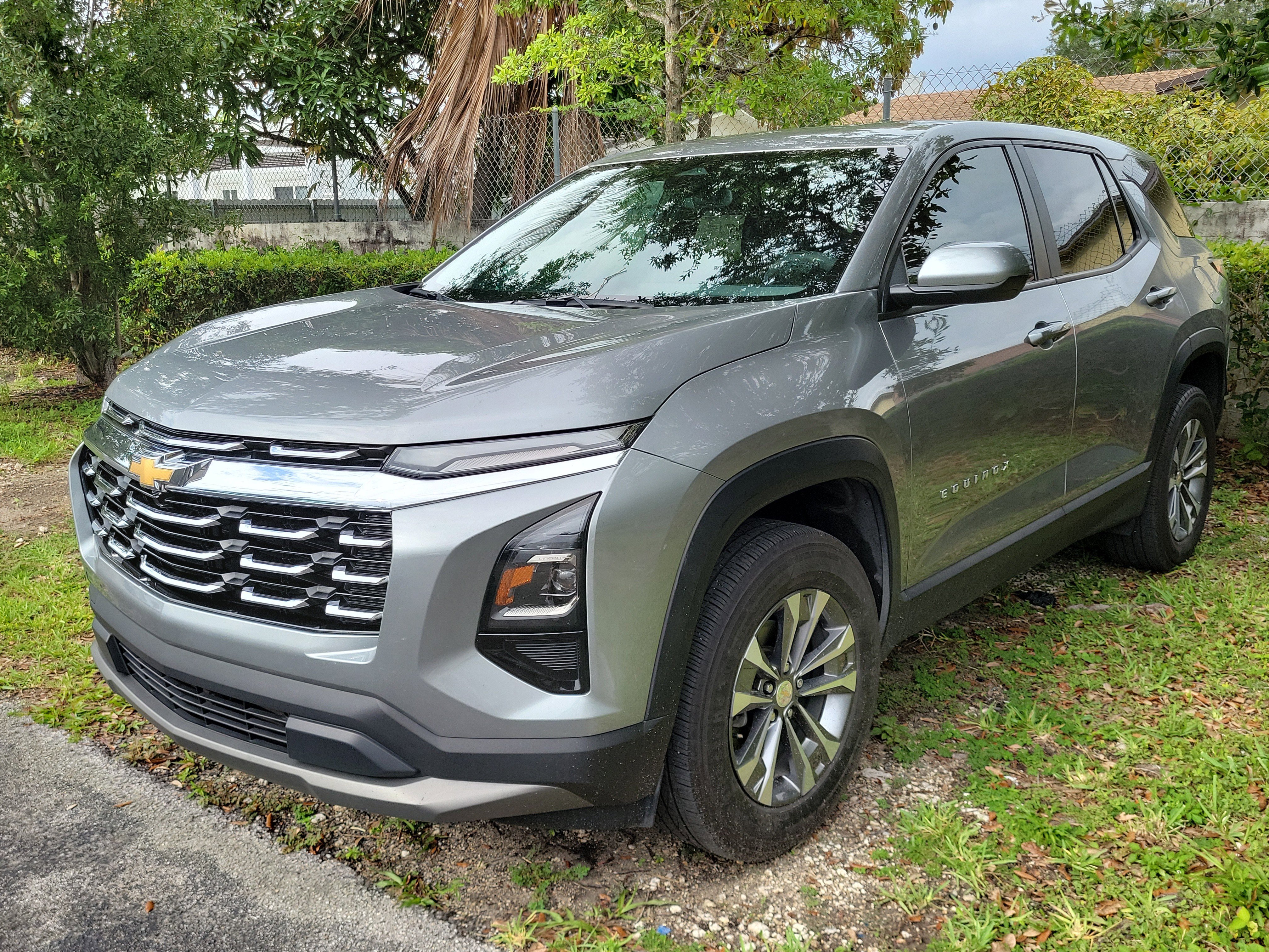 Used 2025 Sterling Gray Metallic Chevrolet LT image 3