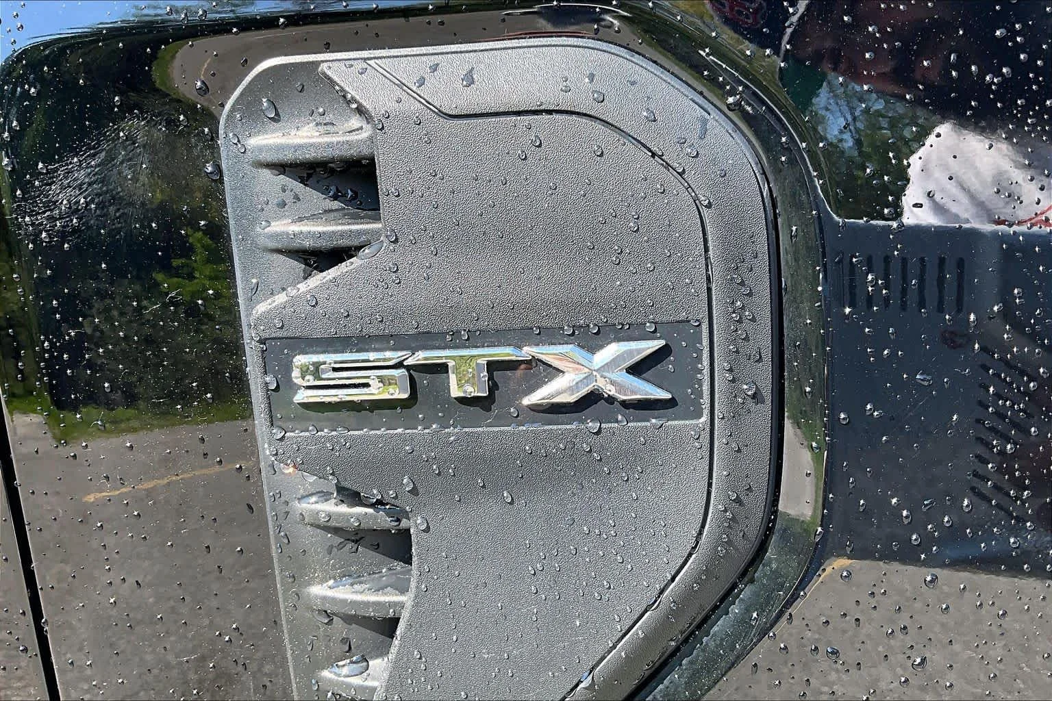 Used 2025 Shadow Black Ford XL image 32