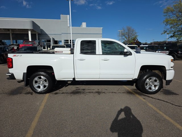 Used 2017 Summit White Chevrolet LT image 6