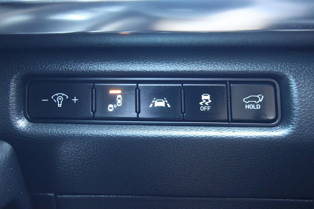 Used 2021 Everlasting Silver Kia EX image 23