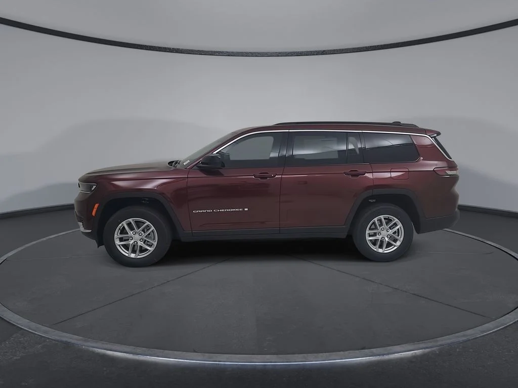 New 2026 Velvet Red Pearlcoat Jeep Laredo X image 9
