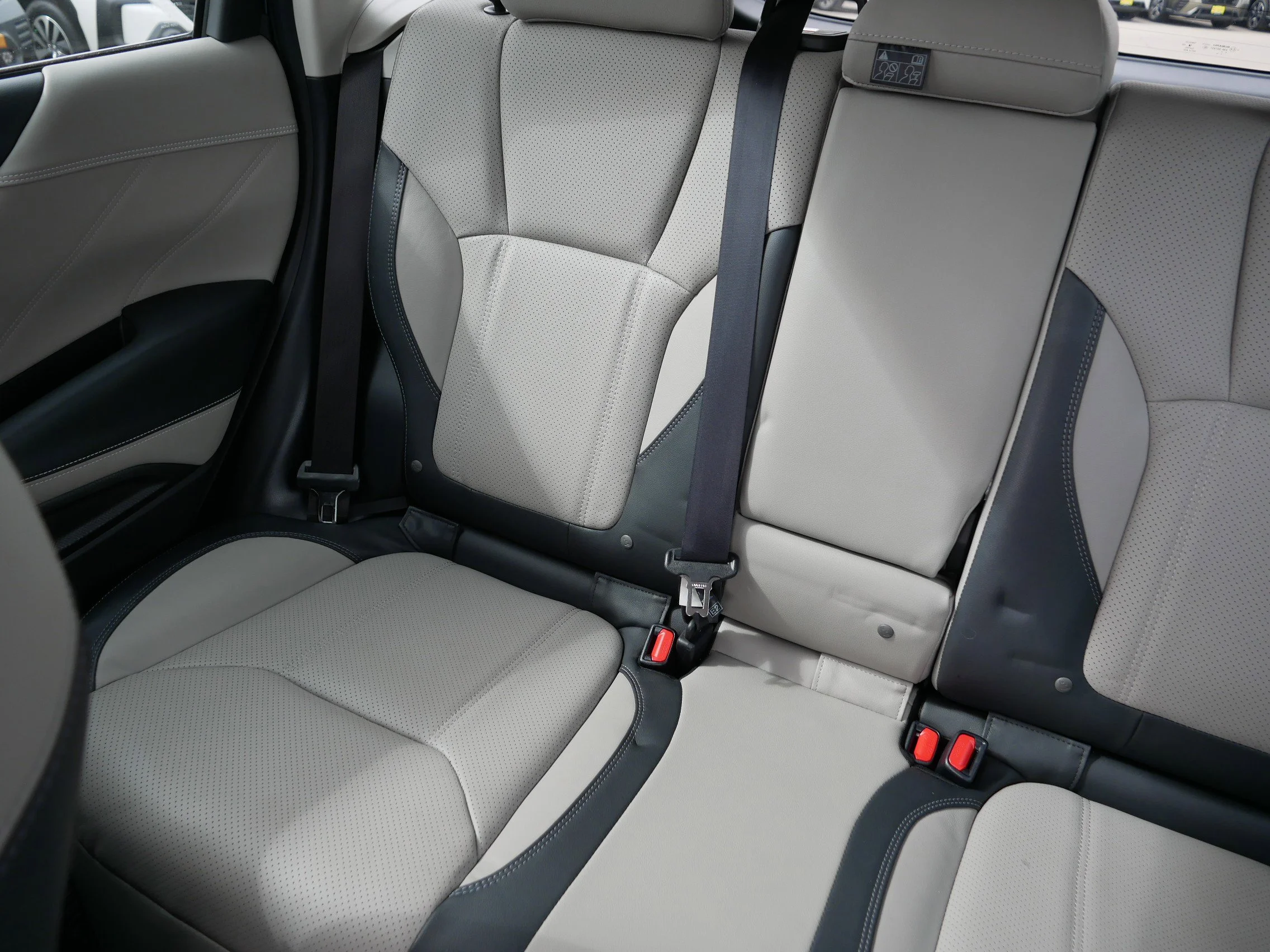 Used 2023 Horizon Blue Pearl Subaru Limited image 12