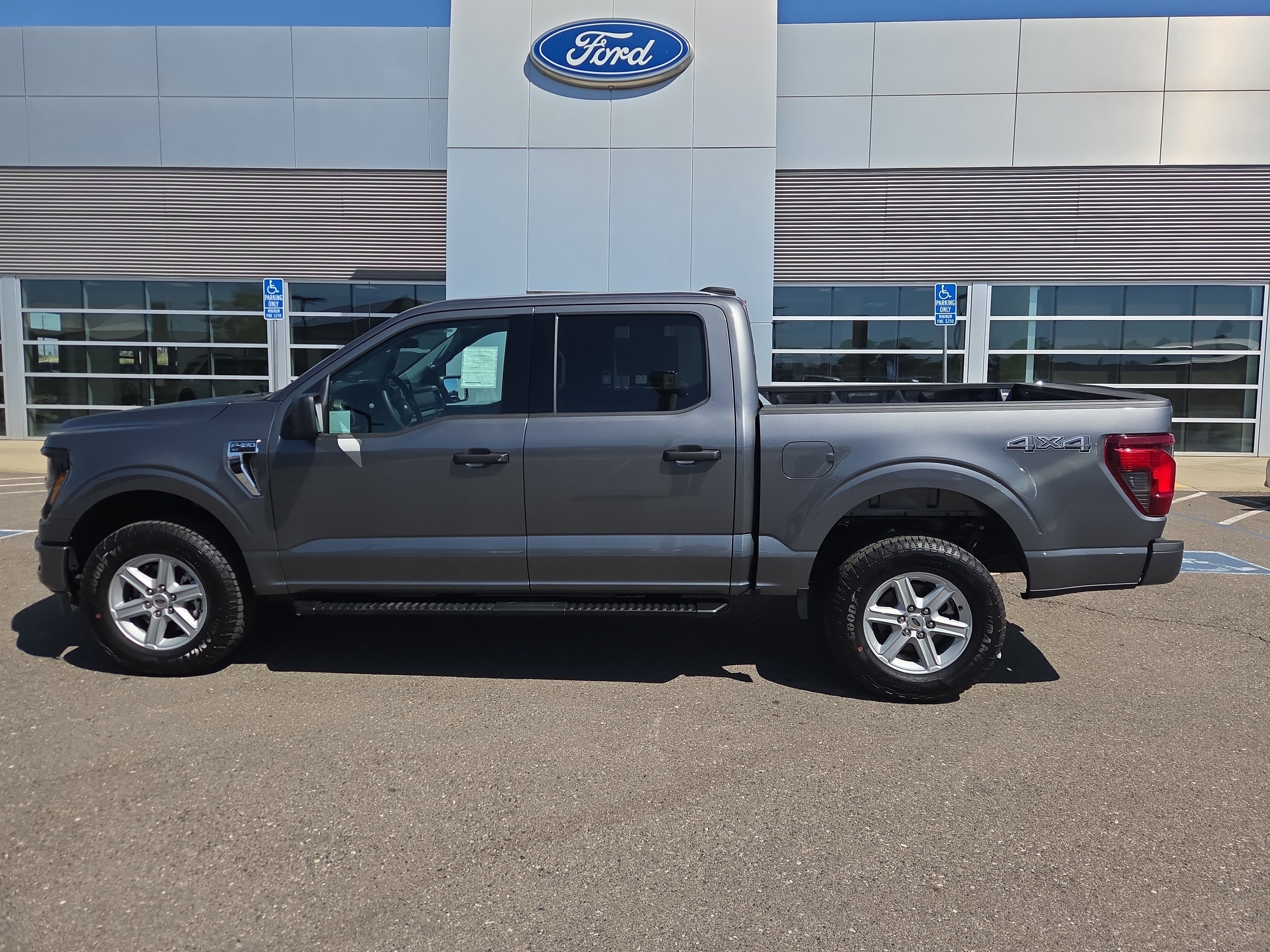 New 2026 Carbonized Gray Metallic Ford XLT image 2