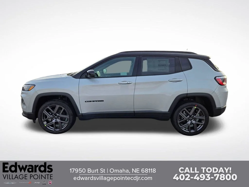 New 2026 Silver Zynith Metallic Clear-Coat Exterior Paint Jeep Limited image 6