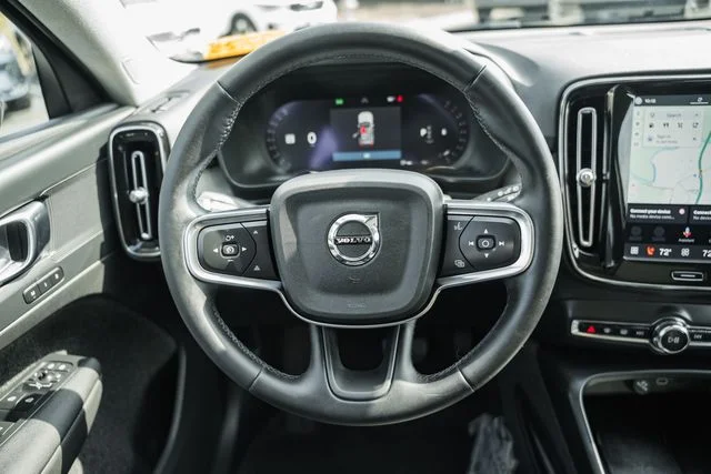 Certified Used 2023 Onyx Black Volvo Plus image 32