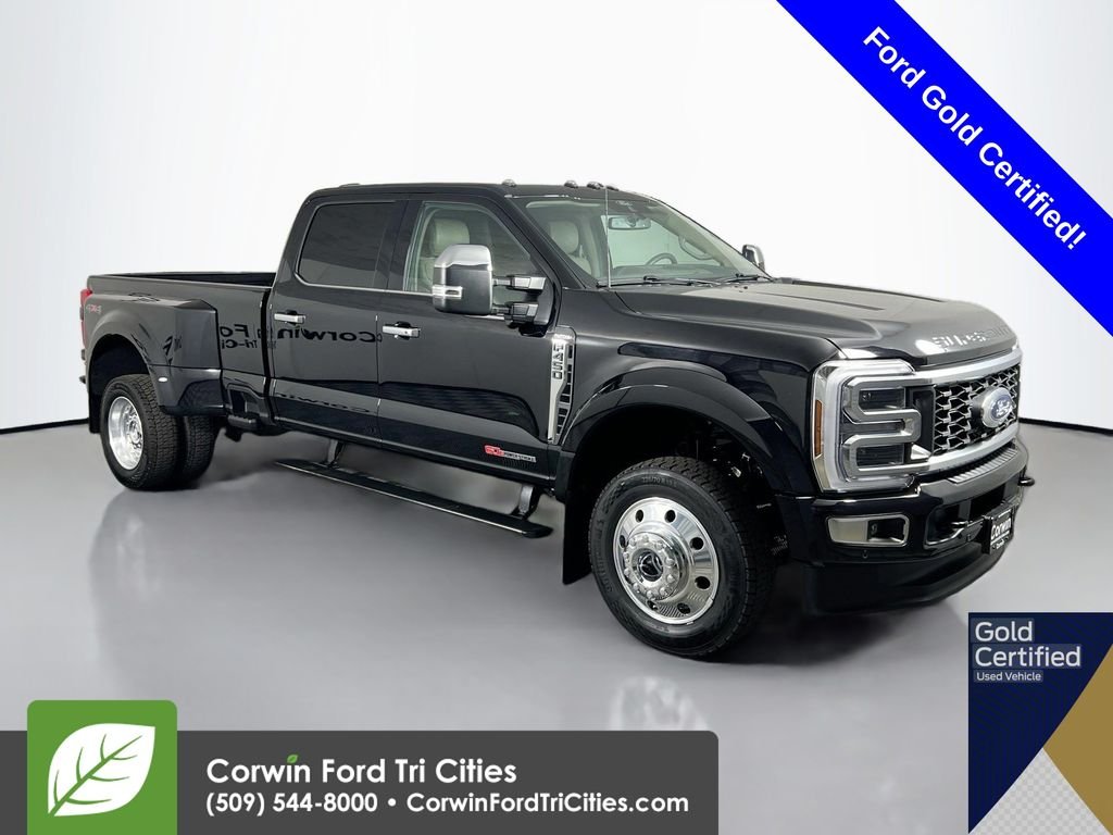 2025 Ford F-450 Super Duty Platinum