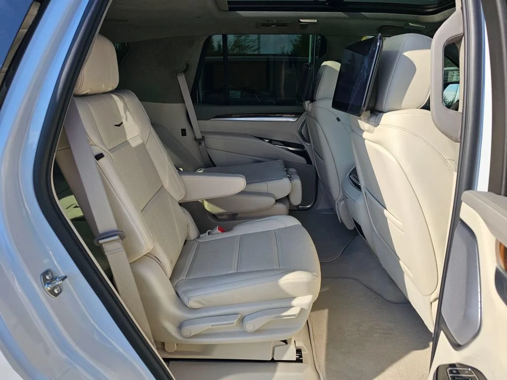 New 2026 Vibrant White Tricoat Cadillac Platinum Sport image 12