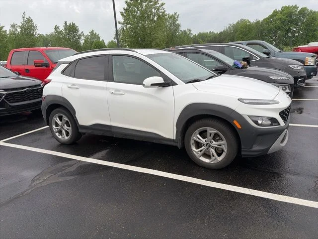Used 2023 Lunar Hyundai SEL image 3