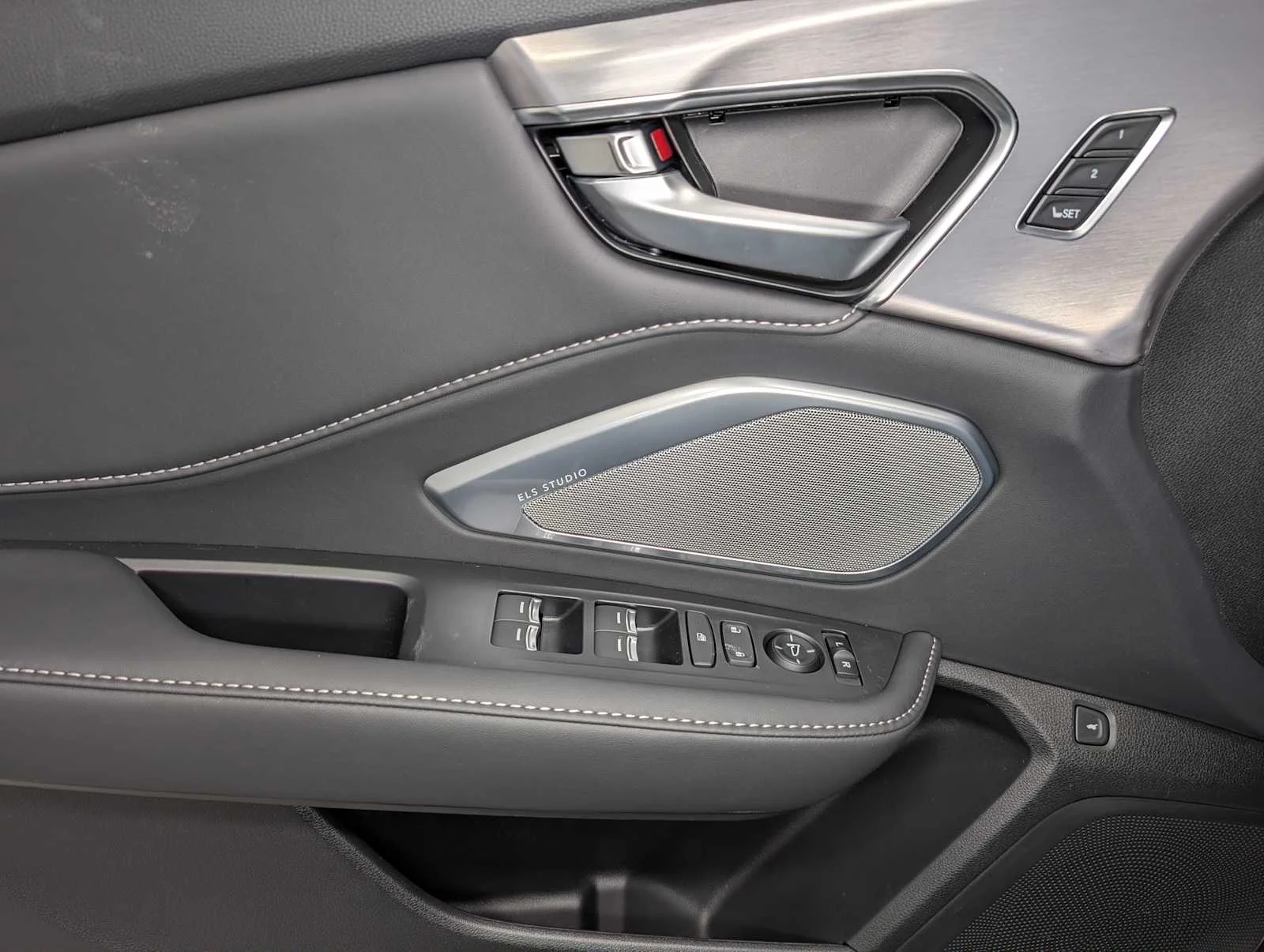 New 2026 Liquid Carbon Metallic Acura w/Technology Package image 37
