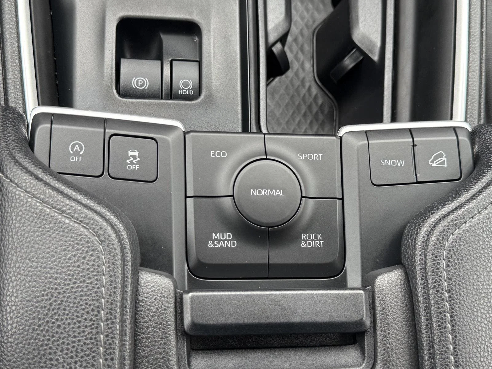 Used 2025 Midnight Black Metallic Toyota XLE image 29