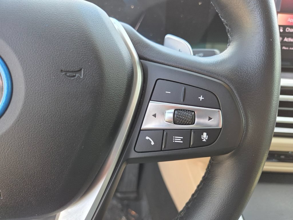 2023 BMW 3 Series 330e - Photo 34