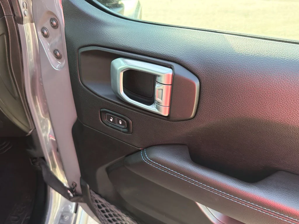 Used 2022 Gray Jeep Unlimited Rubicon 4xe image 18