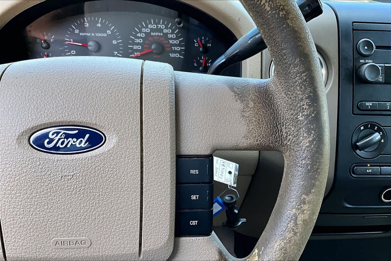 Used 2005 Dark Shadow Grey Metallic Ford XLT image 24