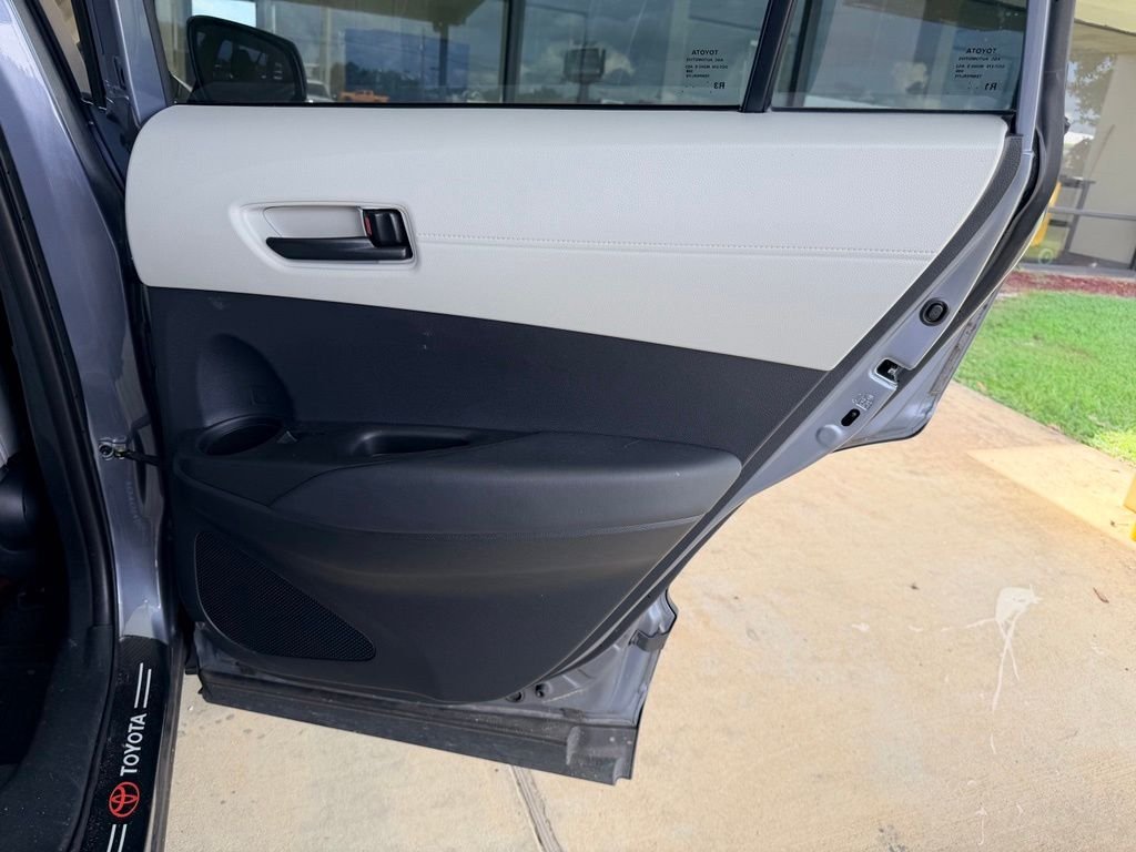 Used 2022 Blue Toyota L image 24