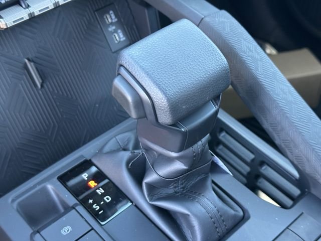 2026 Toyota Tacoma SR5 - Photo 20