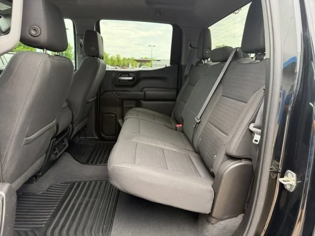 Used 2022 Black Chevrolet Custom image 11