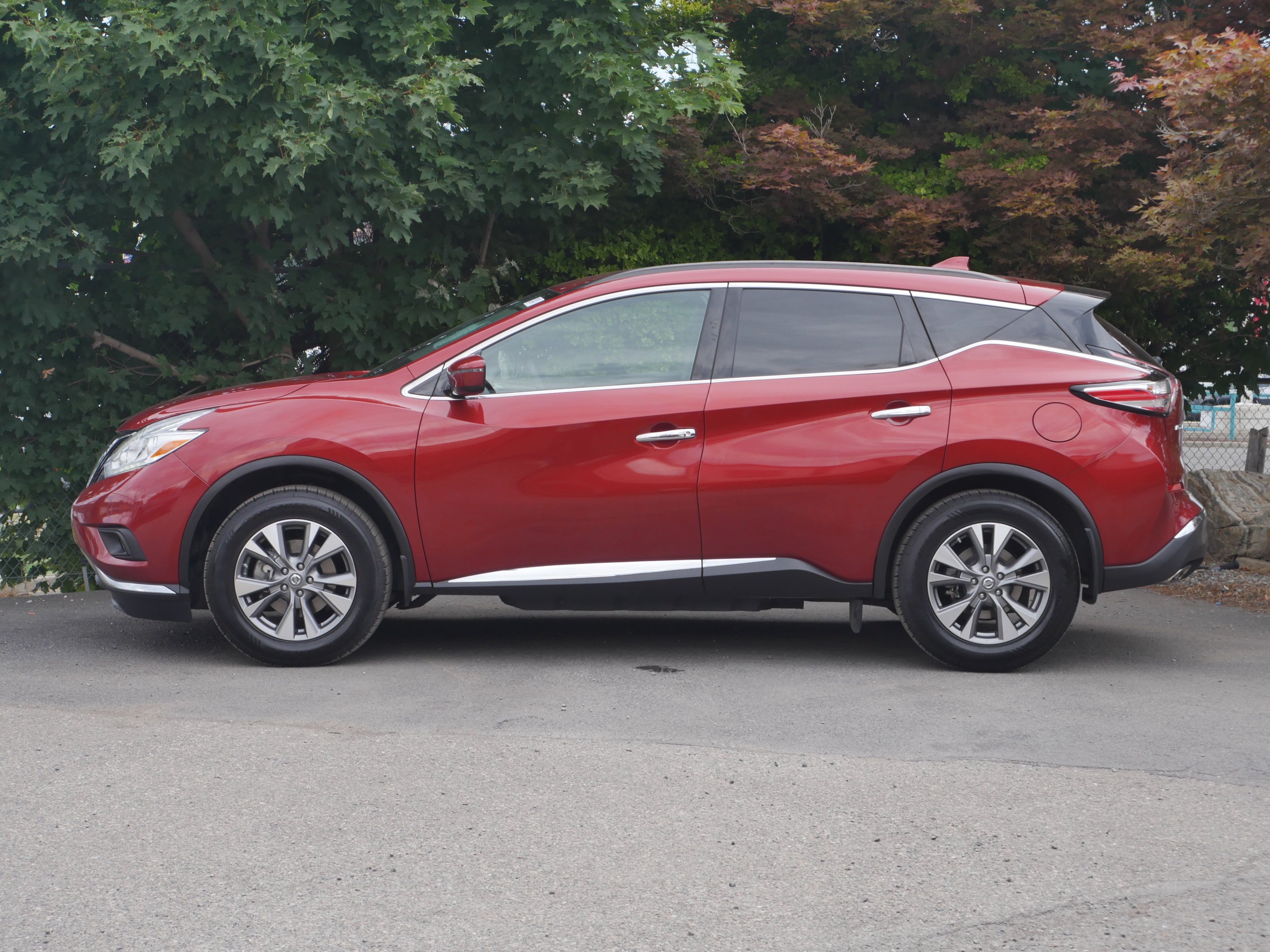 Used 2017 Cayenne Red Metallic Nissan SV image 12