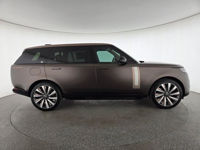 New 2026 Tourmaline Brown in Satin finish Land Rover SV image 6