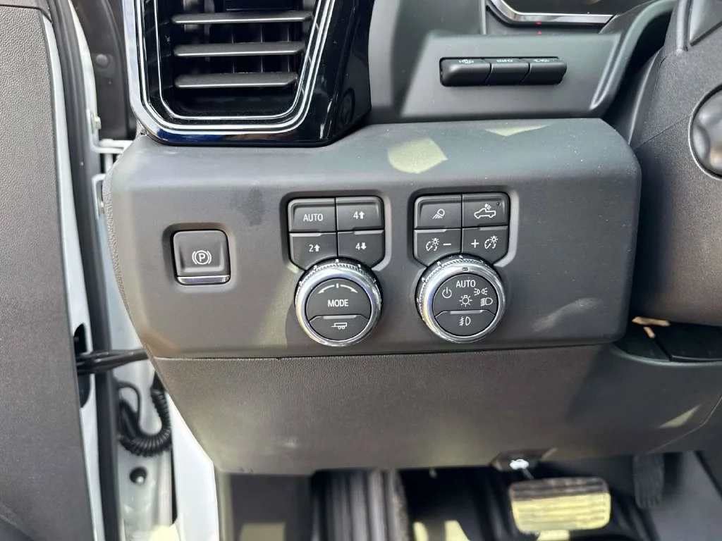 2026 GMC Sierra 1500 AT4X - Photo 44