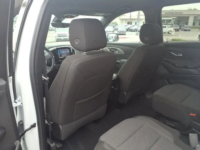 Used 2023 Summit White Chevrolet LT Cloth image 10