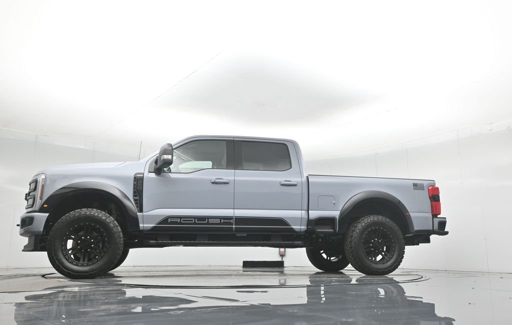 New 2026 Glacier Gray Metallic Tri-Coat Ford Lariat image 7