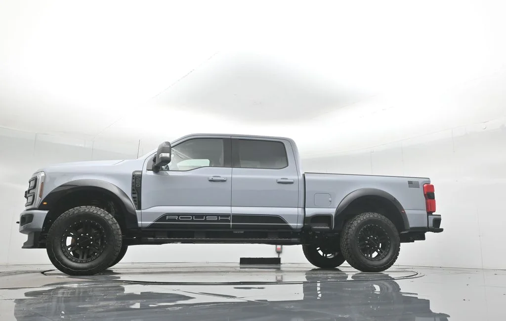 New 2026 Glacier Gray Metallic Tri-Coat Ford Lariat image 7