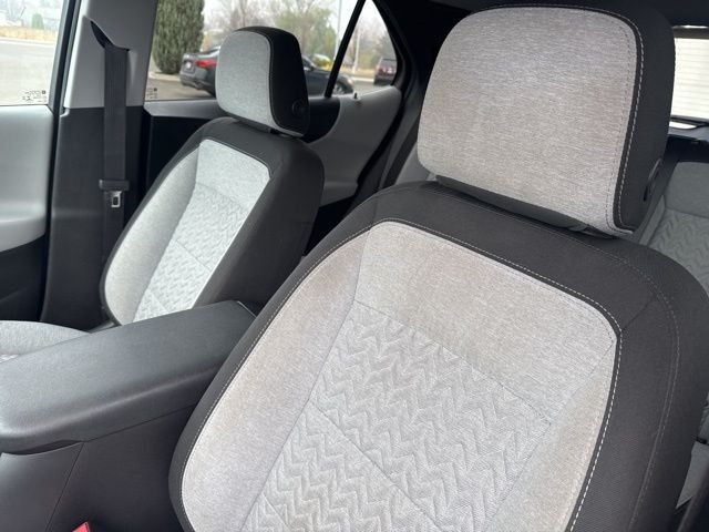 2022 Chevrolet Equinox LS - Photo 24