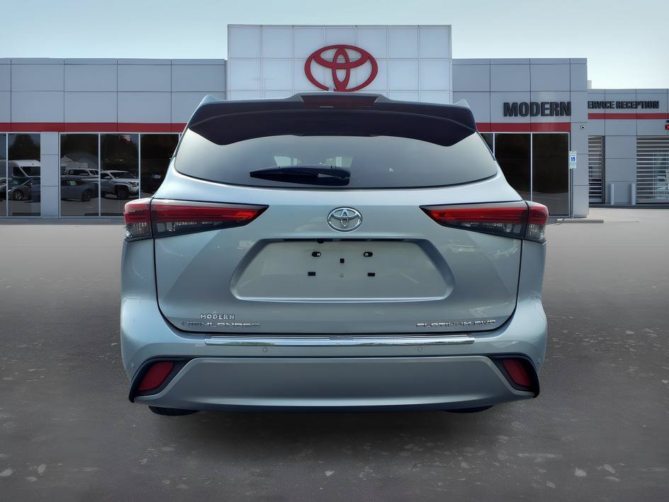 Used 2022 Celestial Silver Metallic Toyota Platinum image 4