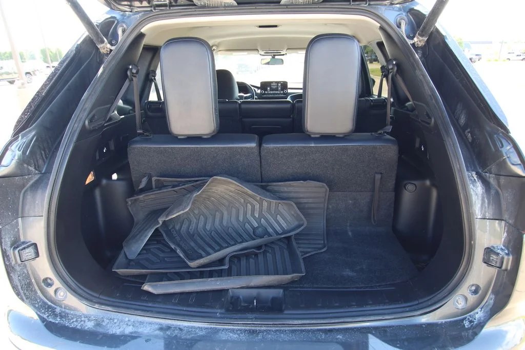 Used 2024  Mitsubishi SE image 16