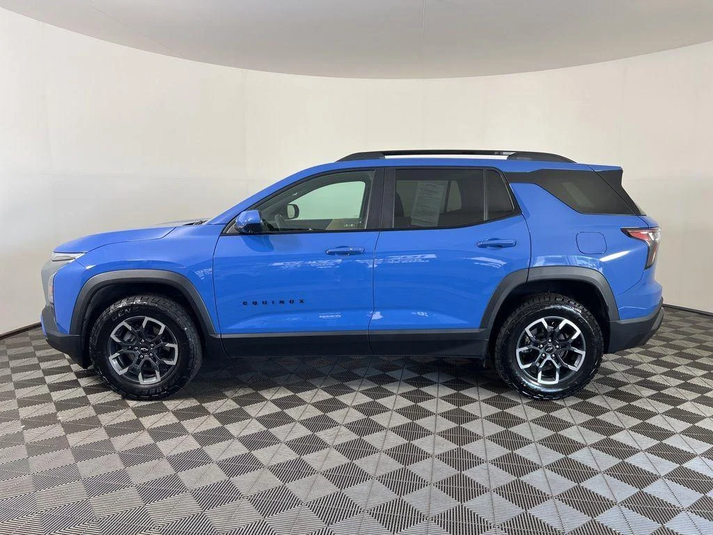 Used 2025 Blue Metallic Chevrolet ACTIV image 29