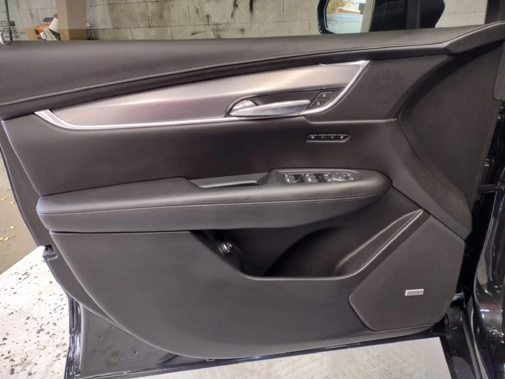 Used 2019 Black Cadillac Luxury image 33