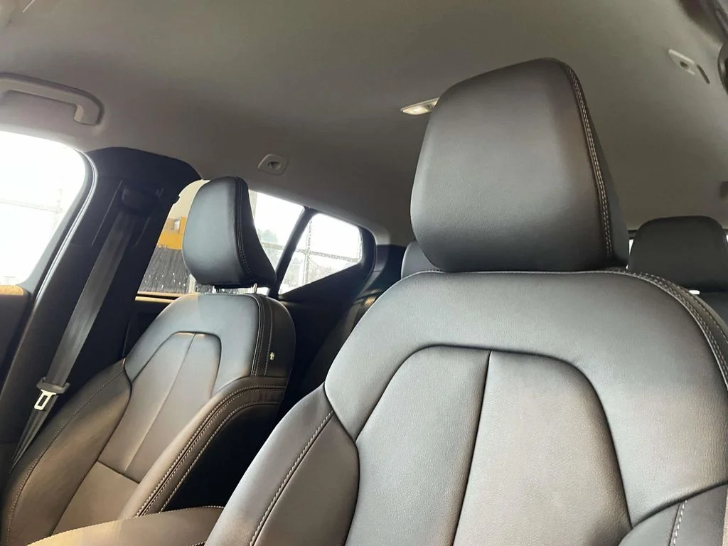 2026 Volvo XC40 Core - Photo 16